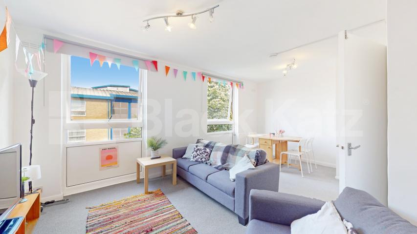 Spacious split level 3 bed mins to tube and Regents Park  Salisbury Street, Marylebone